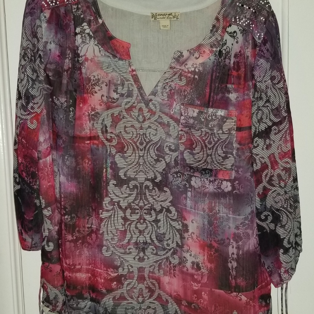 3/4 sleeve shirt